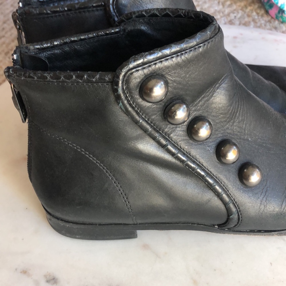 House of Harlow Bailey Boots - Picture 2 of 12